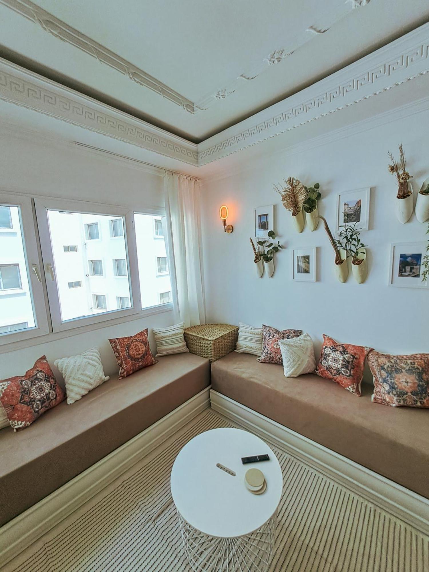 Elegant & Cosy Family Apartment - Central Location In Tanger - Fast Wifi & Netflix